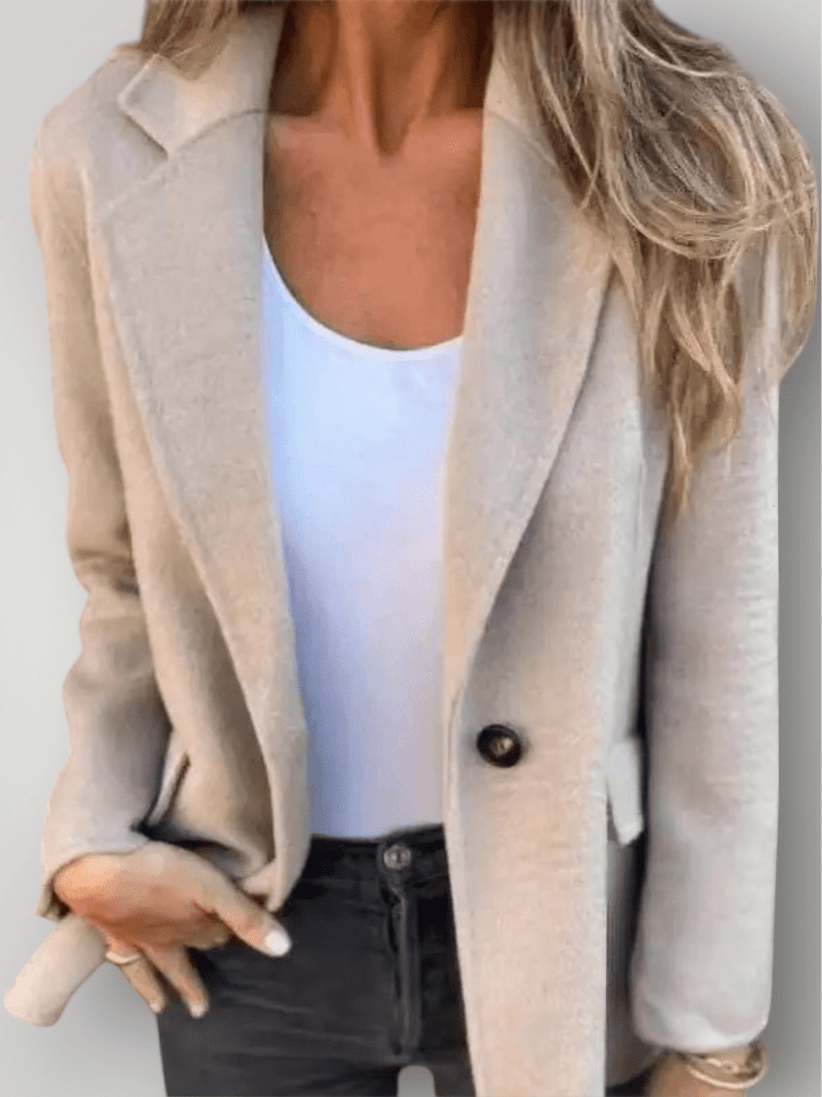 Kurze Wolljacke für Damen – für elegante Auftritte